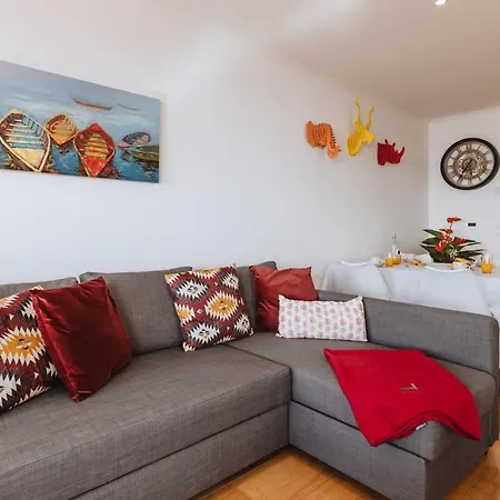 Apartamento L - *